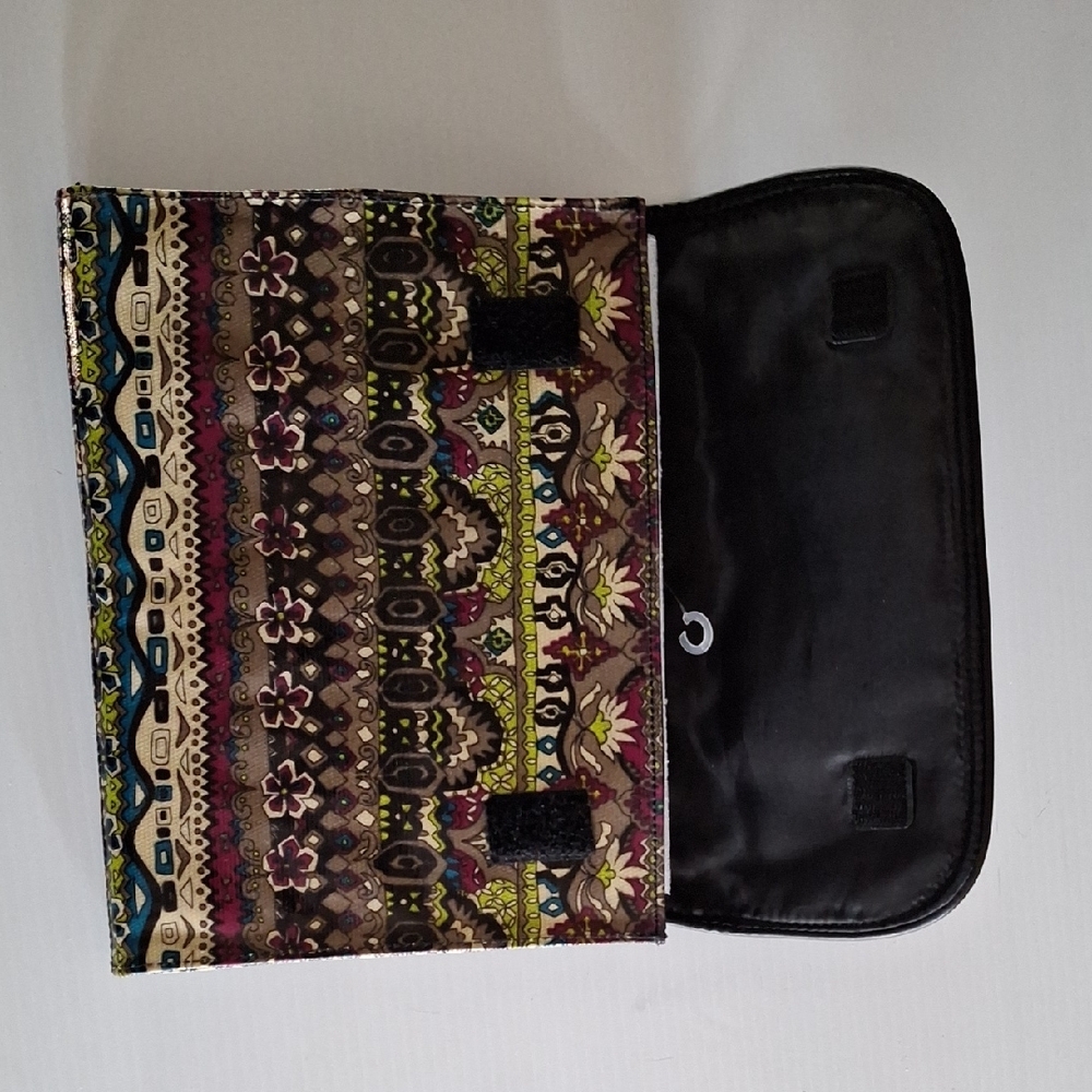 MUDD Multicolor Tablet Case - Picture 8 of 8